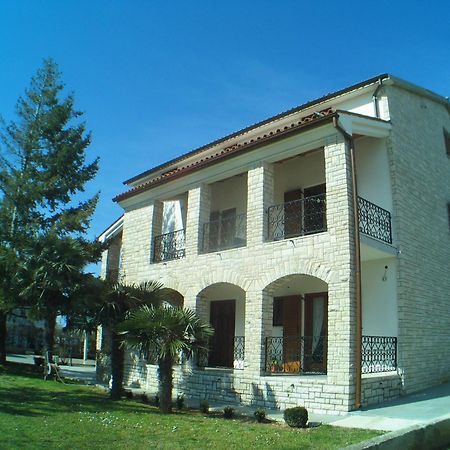 B&B Moderno Fažana Esterno foto
