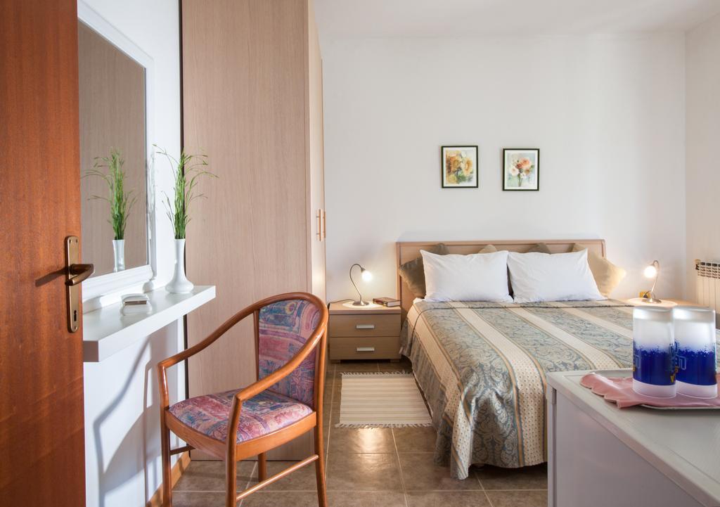 B&B Moderno Fažana Camera foto