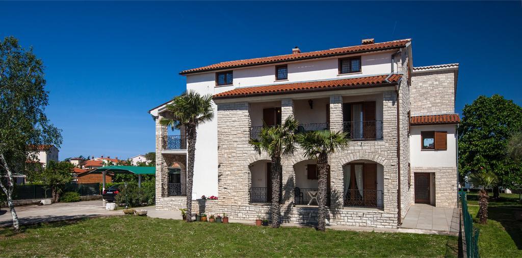 B&B Moderno Fažana Esterno foto