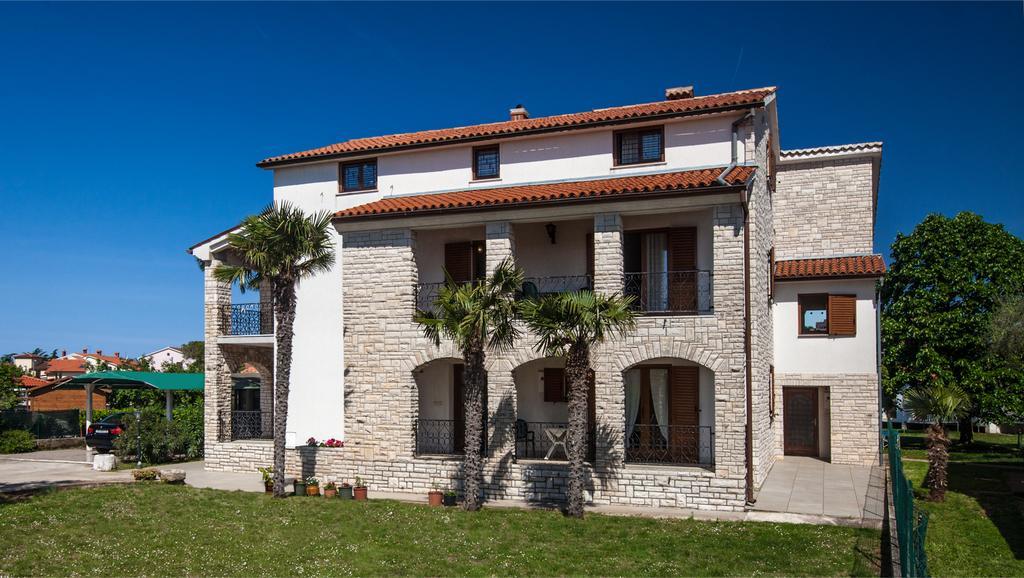 B&B Moderno Fažana Esterno foto
