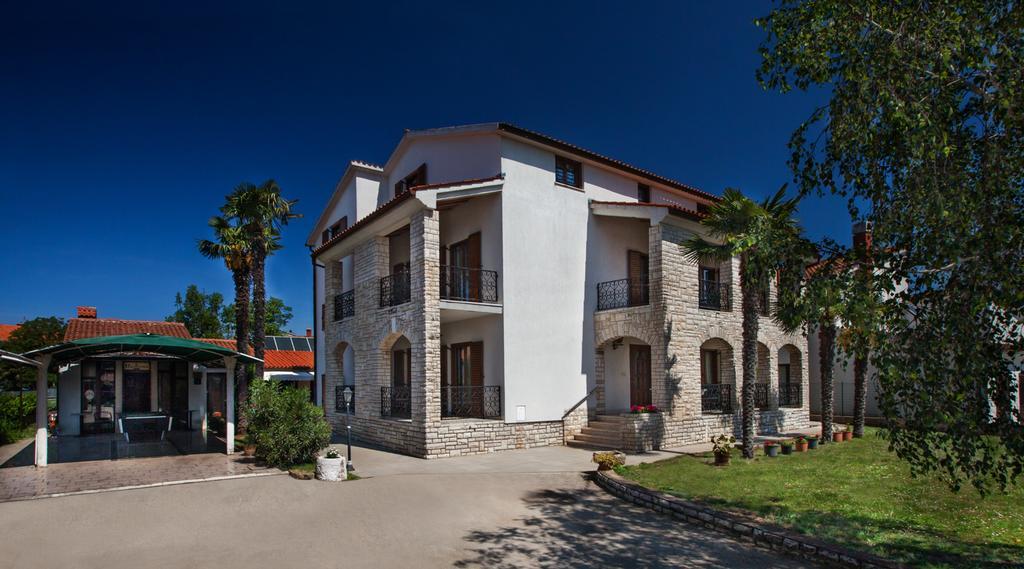 B&B Moderno Fažana Esterno foto